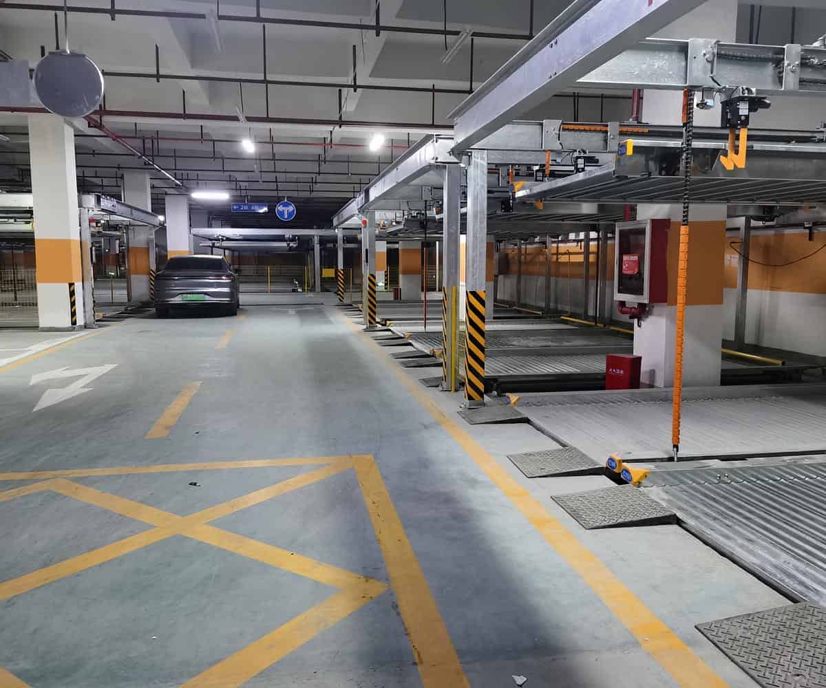 立體車位租賃新選擇四柱式立體車庫停車設(shè)備翻新廠家全解析