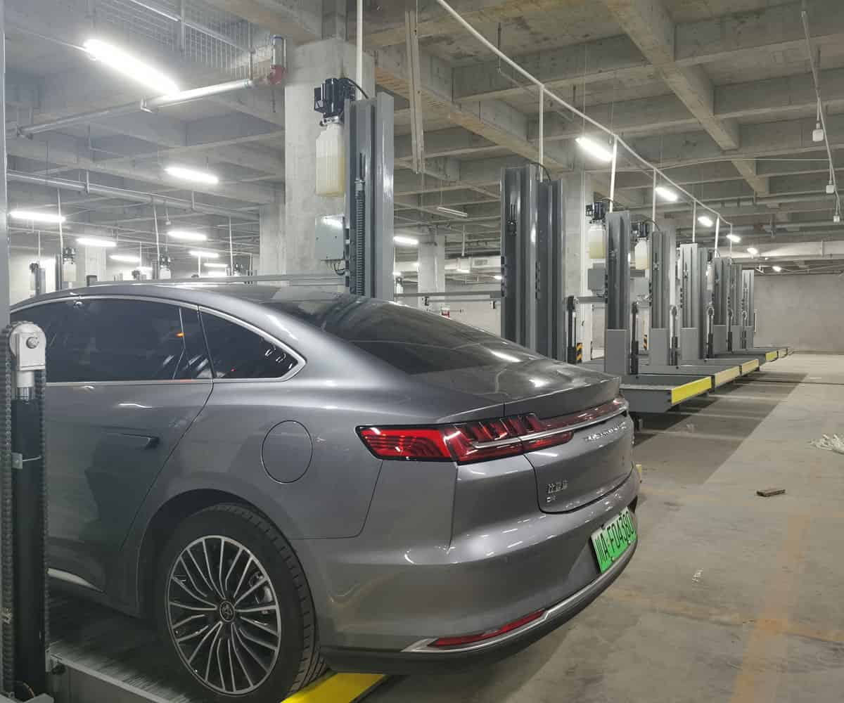 兩柱簡(jiǎn)易升降式立體車庫設(shè)備 兩柱簡(jiǎn)易升降式立體車庫設(shè)備
